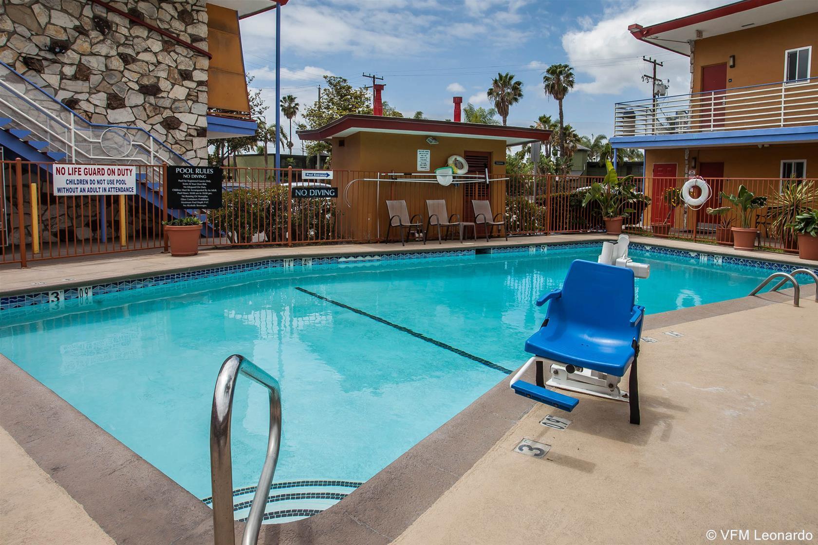 Quality Inn & Suites Anaheim At The Park Exteriér fotografie