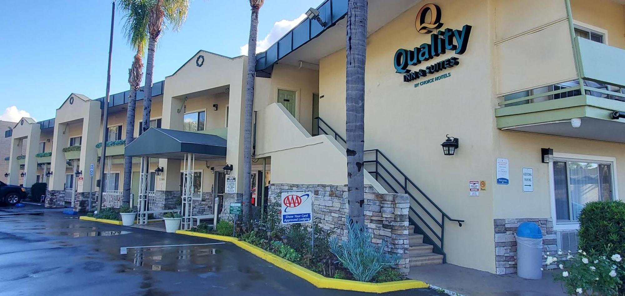 Quality Inn & Suites Anaheim At The Park Exteriér fotografie